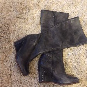 Ugg Distressed Black Wedge Boots - EUC - Size 7
